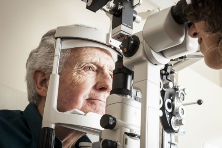 Mutirão de consulta encaminha 80 pacientes para cirurgia de catarata