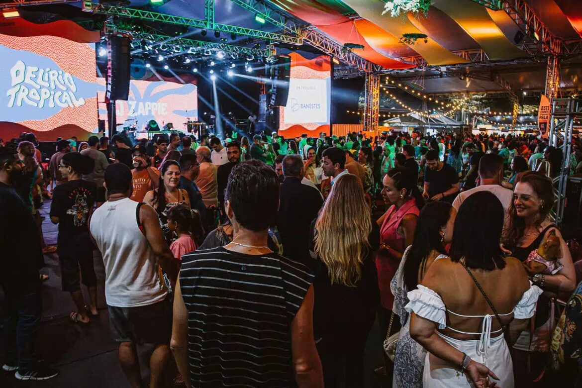 Mais de 200 mil pessoas celebram a música em festival em Vila Velha