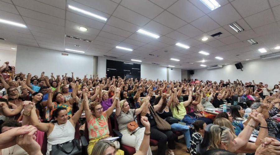 Diretores de escolas participam de encontro para alinhamento pedagógico
