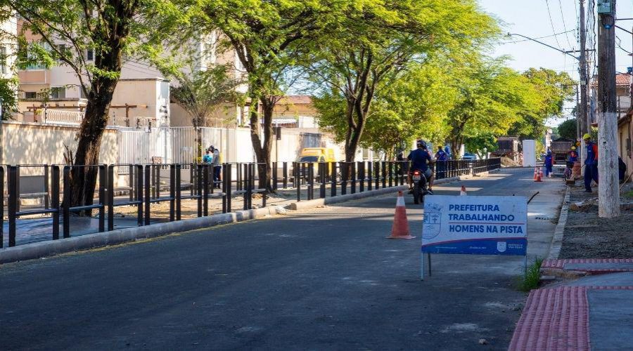 Avenida Capixaba, em Soteco, recebe pavimentação e implantação de ciclovia