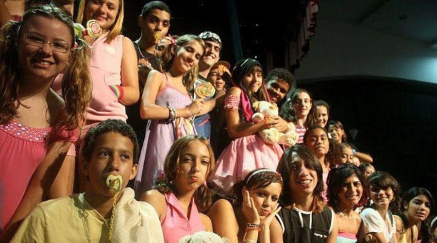 Inscrições abertas para aulas de teatro gratuitas até 15 de maio
