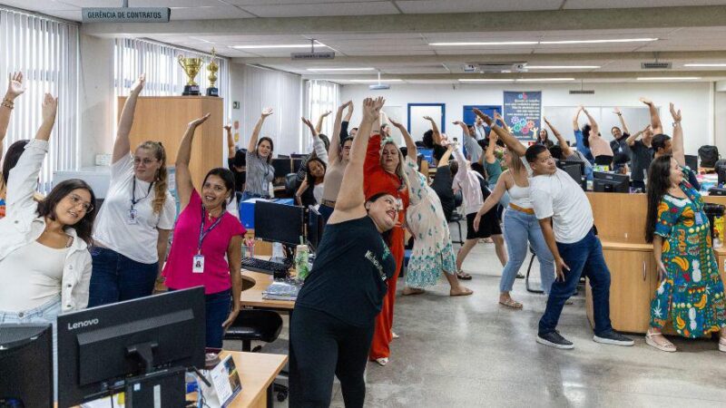 Ginástica laboral é implantada para servidores municipais no ambiente de trabalho