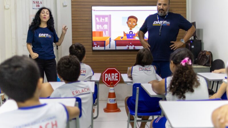 Maio Amarelo: Dnit-ES realiza ações educativas com crianças em escolas