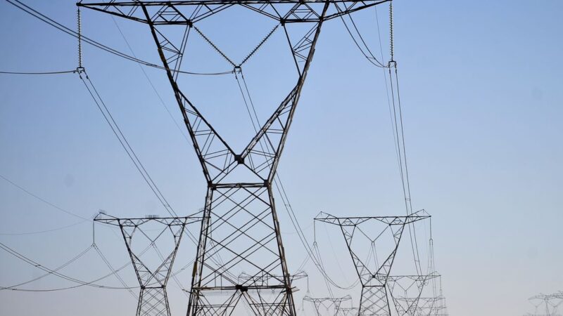 Energia elétrica: junho terá bandeira tarifária vermelha, e conta vai aumentar