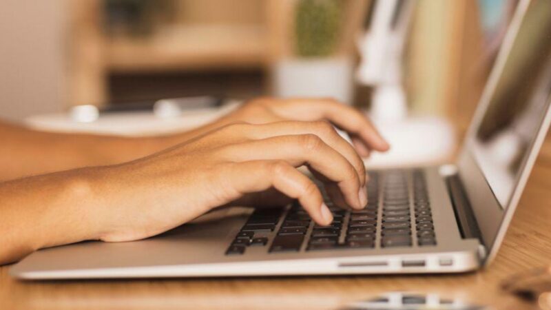 Curso gratuito de competências digitais para jovens está com inscrições abertas