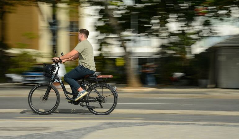 Patinetes e bicicletas elétricas viram alvos favoritos de criminosos no ES