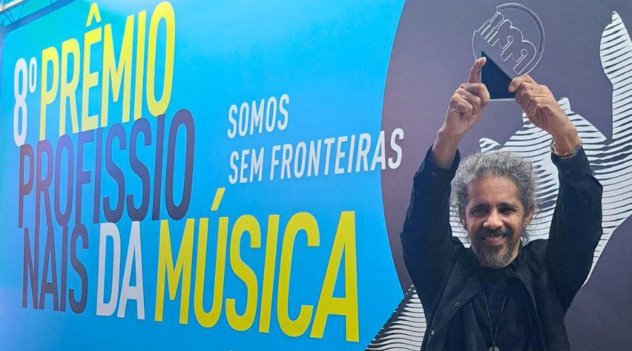 Cantor de Vila Velha é destaque no Prêmio Profissionais da Música 2025