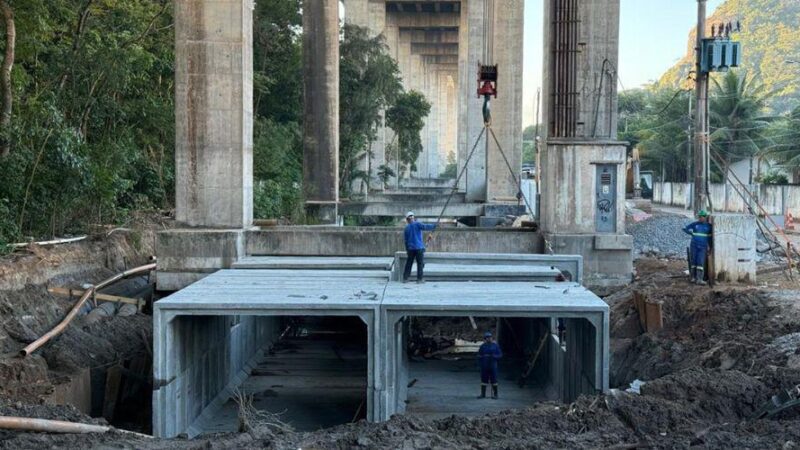 Obra no Canal da Costa segue em ritmo acelerado na colocação das galerias