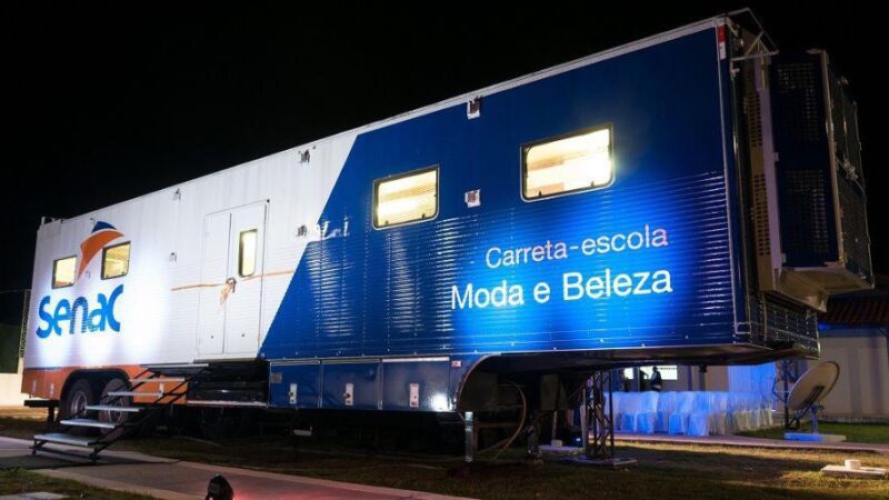 Unidade de Beleza sobre rodas do Senac promove capacitação e oportunidades na comunidade