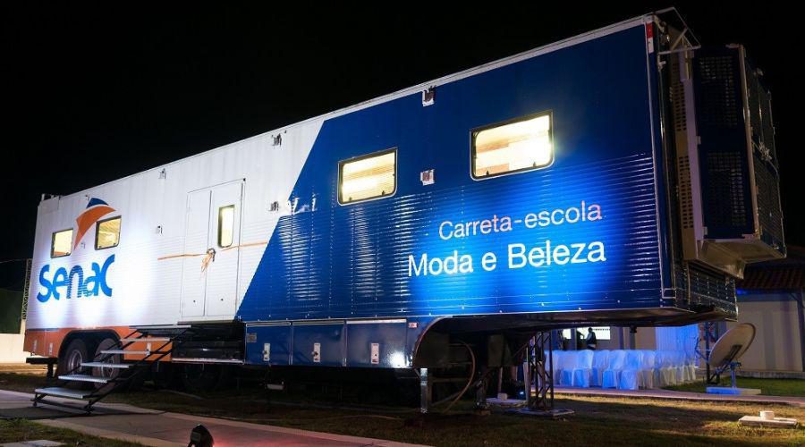 Unidade de Beleza sobre rodas do Senac promove capacitação e oportunidades na comunidade