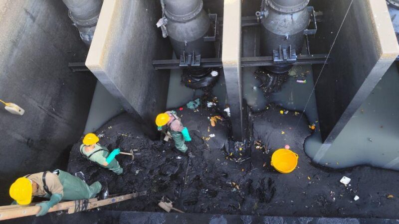 Limpeza em estação de bombeamento reforça combate a alagamentos em Vila Velha