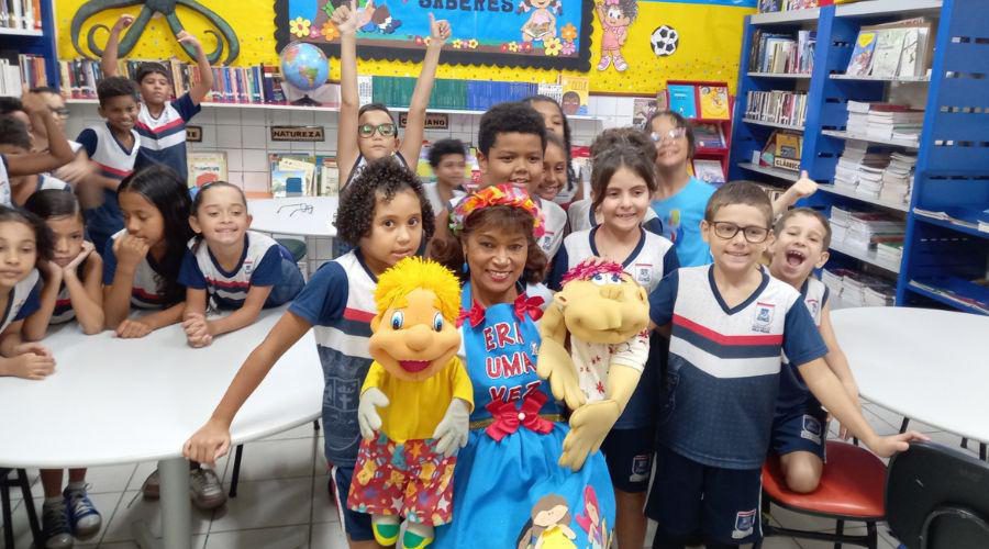 Uso de histórias como ferramenta pedagógica ganha destaque nas escolas