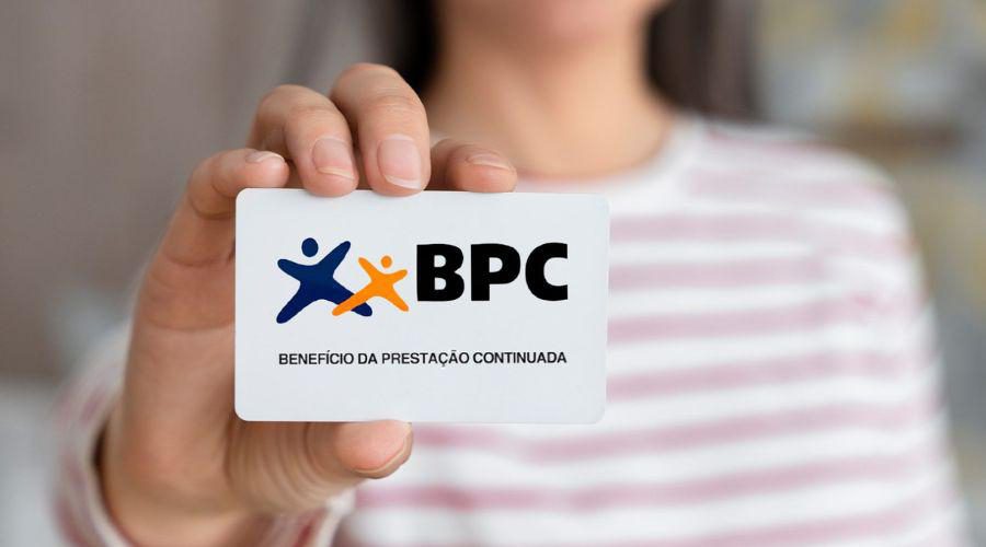 Equipe dos Cras faz visita domiciliar para atualização do BPC de estudante