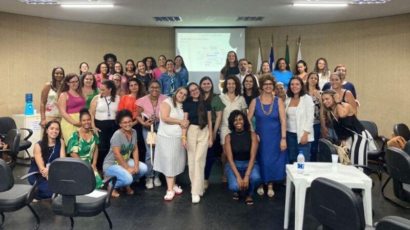 Equipes multiprofissionais passam por capacitação para qualificar atendimento em saúde