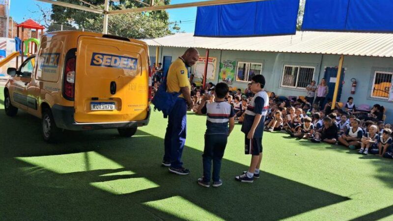 Estudantes do 5º ano lançam livro “O carteiro também chegou aqui” nesta quarta (17)