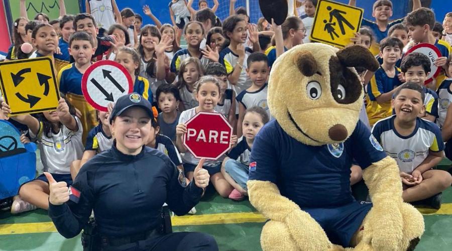 Semana Nacional de Trânsito promove conscientização por meio de palestras nas escolas