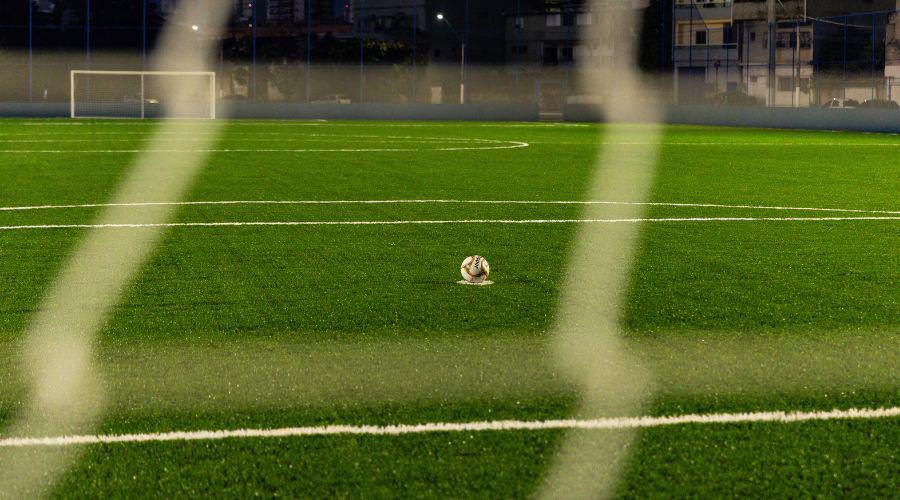 Prefeitura disponibiliza 150 vagas para aulas de futebol infantojuvenil a partir de quinta-feira