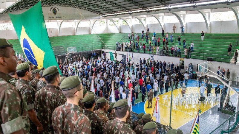 Juramento à Bandeira e entrega de Certificados de Dispensa ocorrem nesta quinta-feira