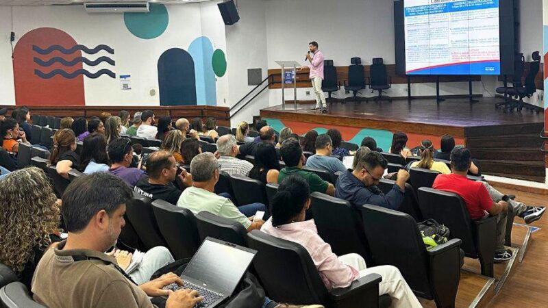 Servidores recebem capacitação para novo processo de contratação pública