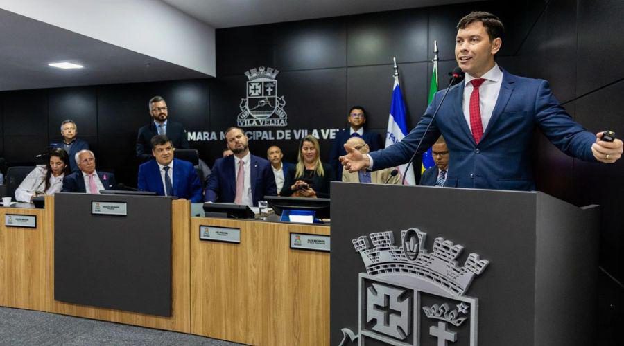Prefeito Arnaldinho Borgo destaca resultados e avanços da gestão em apresentação na Câmara Municipal
