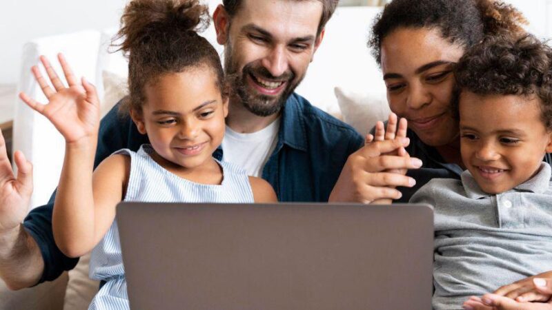 Saúde promove debate sobre os impactos do ambiente virtual nas famílias