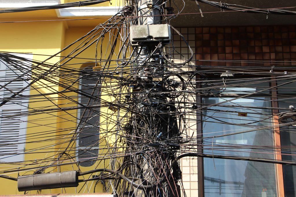 Audiência Pública vai debater riscos da fiação solta em Vila Velha