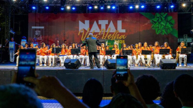 Vila Natalina apresenta programação artística de quarta-feira a domingo
