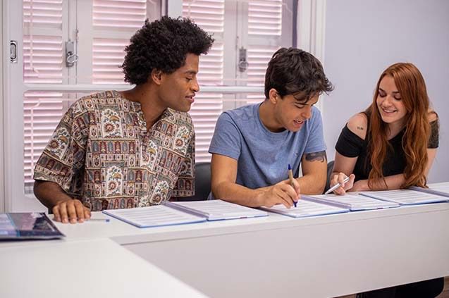 Nove cursos gratuitos são oferecidos à população em ação conjunta da Prefeitura e Senac