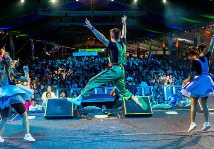 Delírio Tropical chega ao fim no domingo com programação intensa de shows