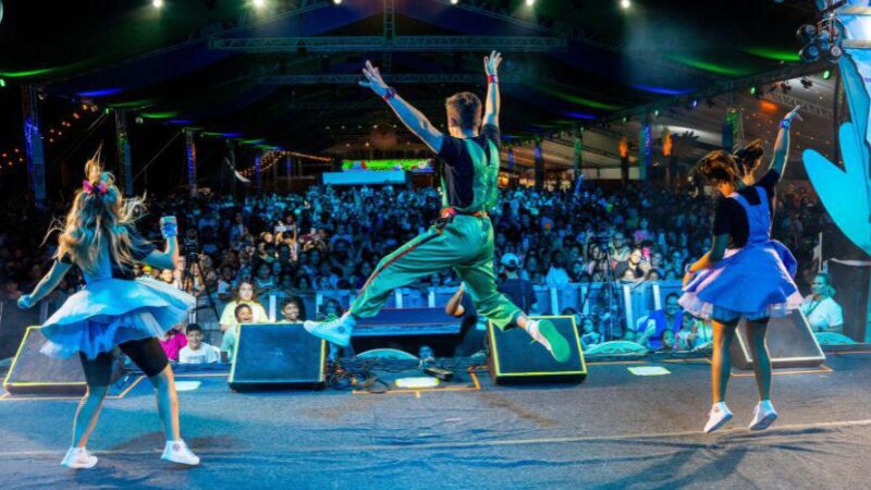 Delírio Tropical chega ao fim no domingo com programação intensa de shows