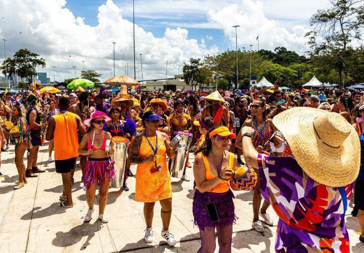 Blocos de carnaval iniciam desfiles em Vila Velha neste sábado