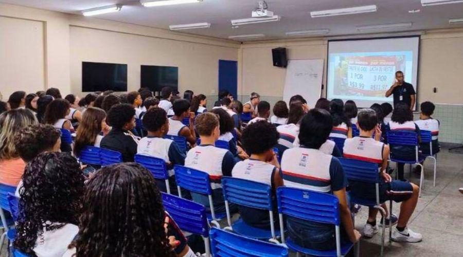 Estudantes do Sesi recebem palestras do Procon nesta quinta-feira