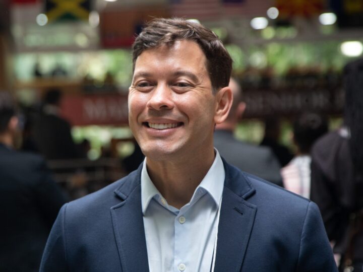 Arnaldinho prioriza gestão e descarta disputar eleições em 2026