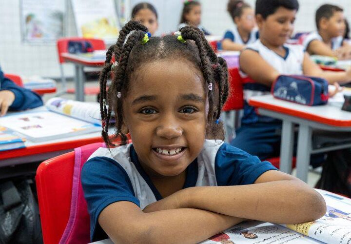 Rede municipal alcança antecipadamente meta nacional de alfabetização de 2030