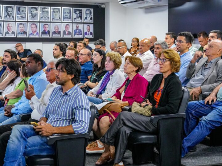 Câmara de Vila Velha realiza segunda audiência pública do novo PDM com plenário lotado e ampla participação popular
