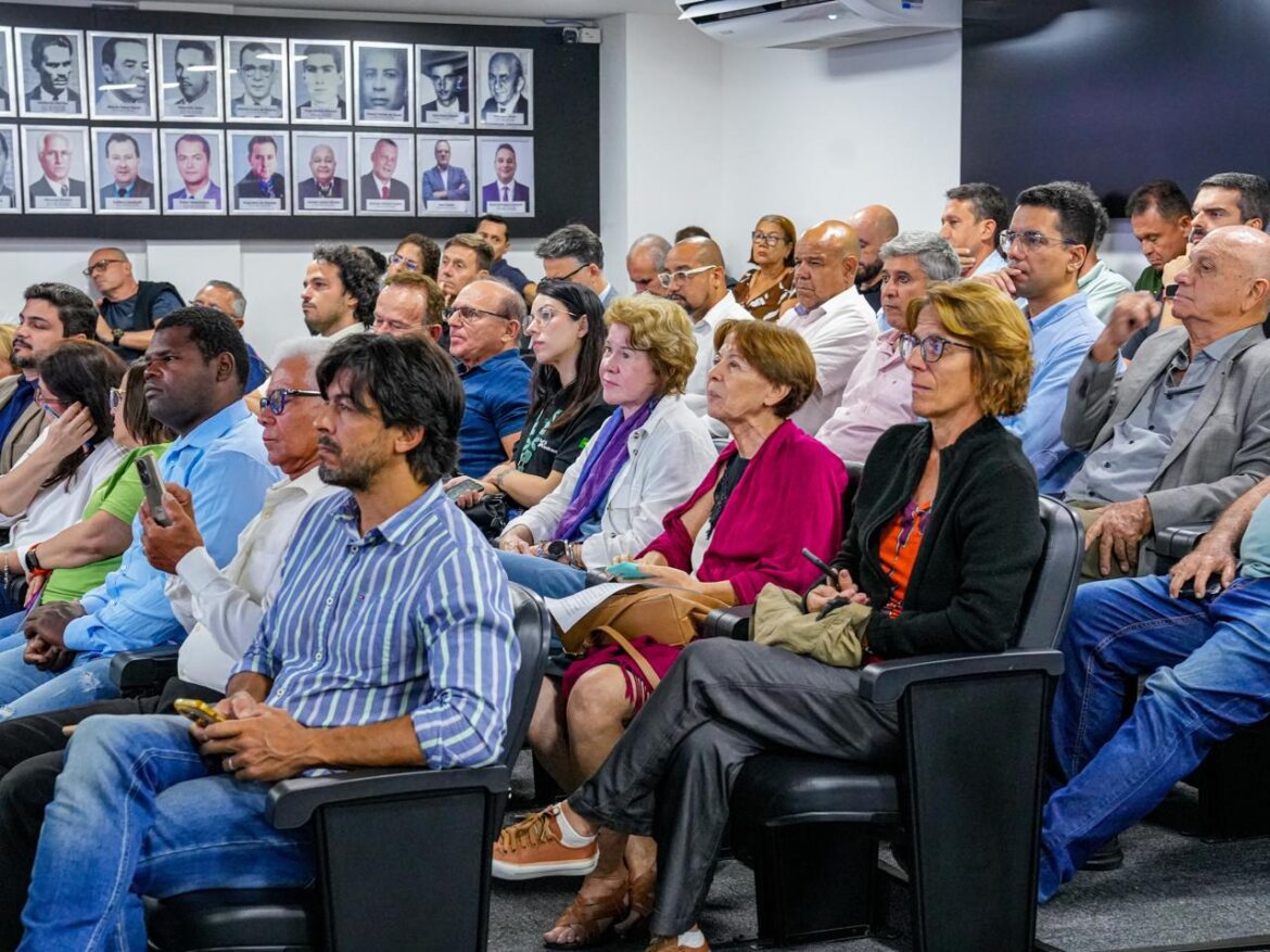 Câmara de Vila Velha realiza segunda audiência pública do novo PDM com plenário lotado e ampla participação popular