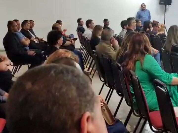 Deva amplia articulação com igrejas em torno da imunidade permanente de IPTU