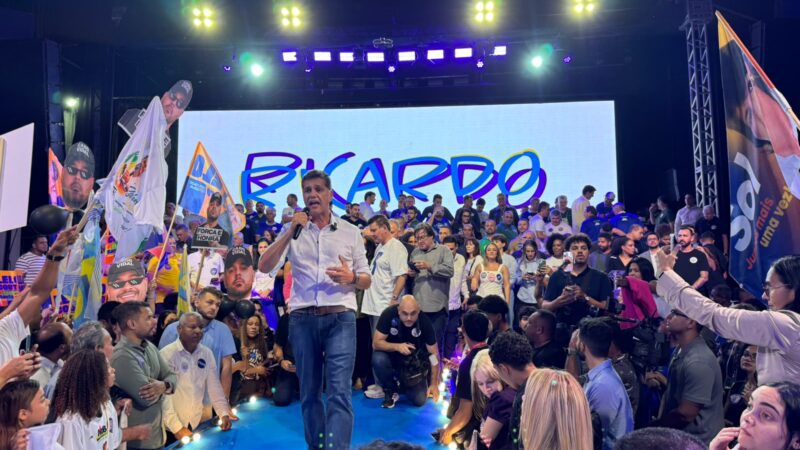 Com forte apoio popular, Ricardo confirma candidatura à reeleição e apresenta o “Pacto com o Futuro”