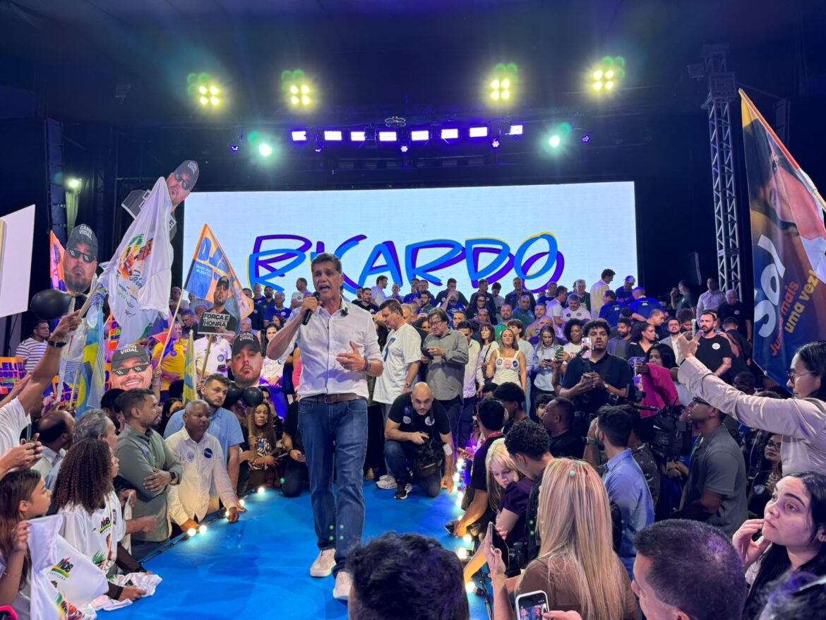 Com forte apoio popular, Ricardo confirma candidatura à reeleição e apresenta o “Pacto com o Futuro”