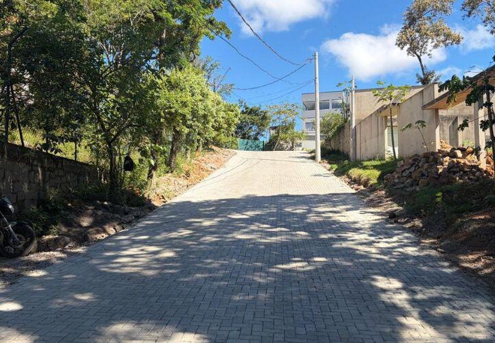 Obras de pavimentação são inauguradas e levam mais infraestrutura ao bairro Olaria