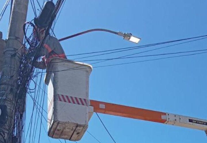 Moradores de Vila Velha passam a contar com novo 0800 para solicitar serviços de iluminação