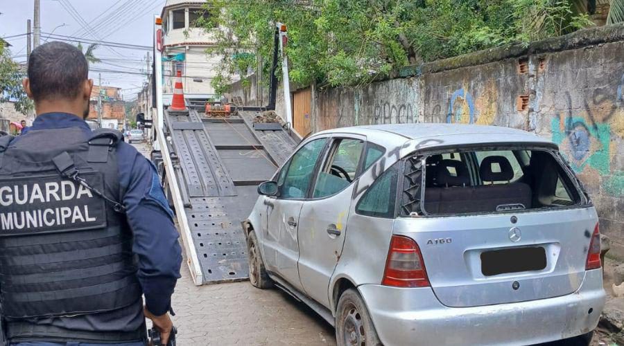 Guarda Municipal retira 379 veículos abandonados das ruas e melhora a organização urbana