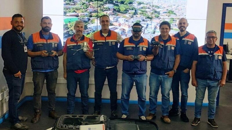 Capacitação em drones: Servidores da Defesa Civil aprendem novas habilidades