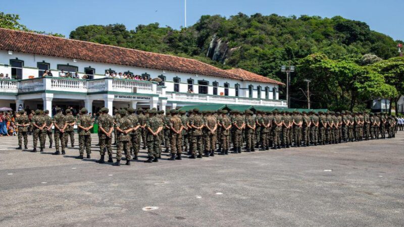 Mulheres ganham direito de se alistar como “soldados” nas Forças Armadas