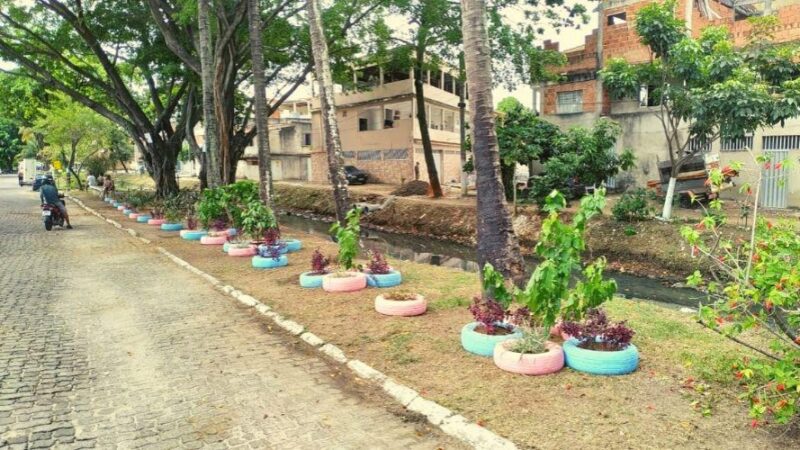 Prefeitura transforma pontos viciados de lixo em belos jardins ecológicos