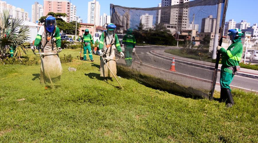 Praças e canteiros são revitalizados pela Prefeitura de Vila Velha