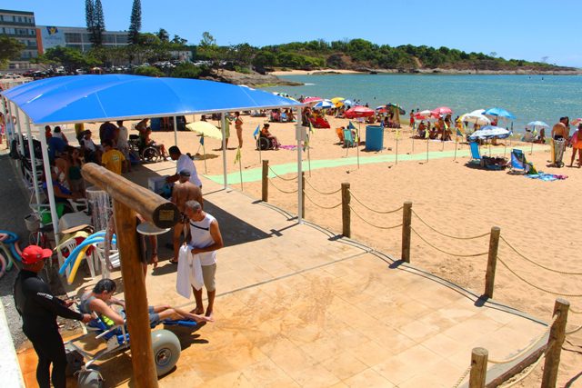 Atividades do projeto Praia legal são retomadas em Vila Velha