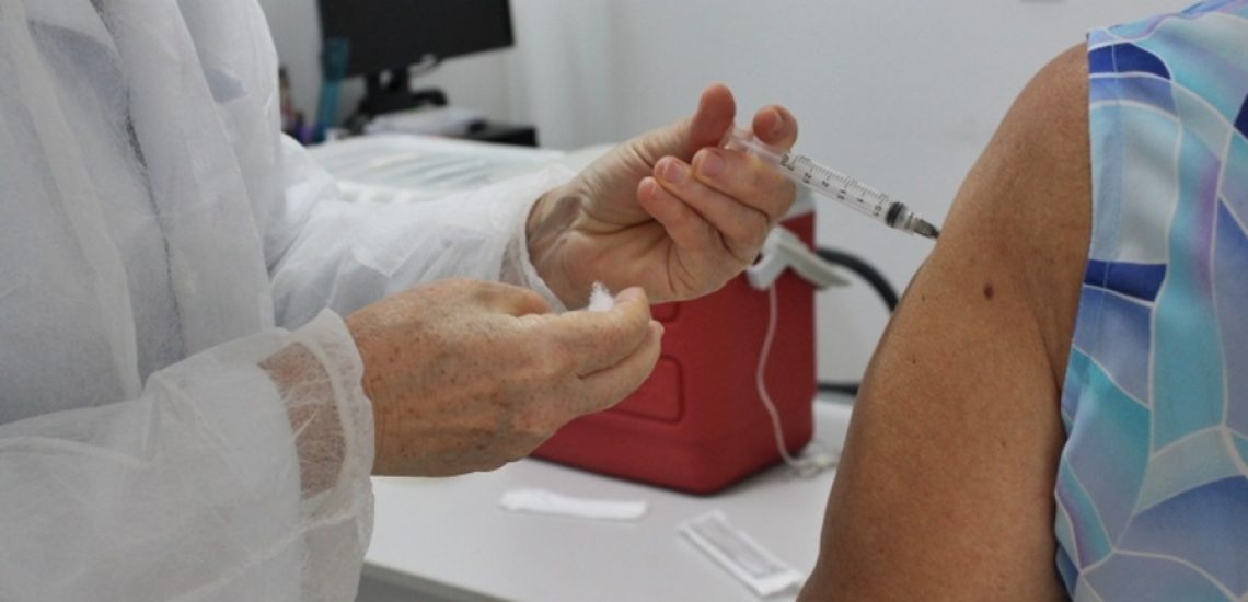 Com surto de gripe prefeitura de Vila Velha orienta população a se vacinar em postos de saúde
