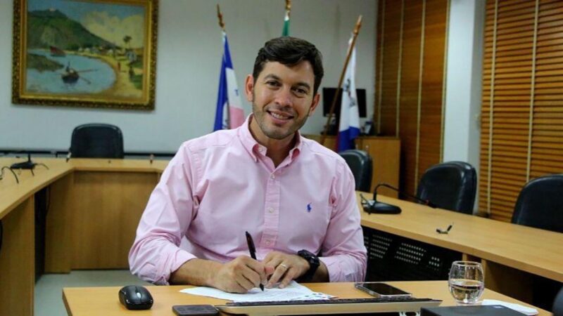 Arnaldinho Borgo está na mira do Ministério Público de Contas em ação sobre uso das redes sociais