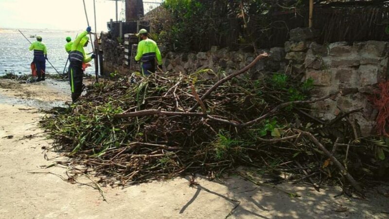 Vila Velha mantém canais limpos para evitar mosquitos e alagamentos